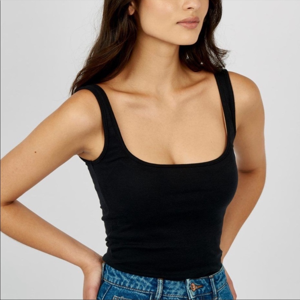 UO Black Square neck Tanktop